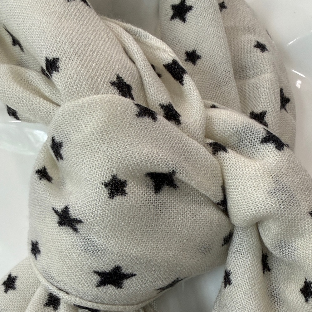 Mossimo Supply Co. Cream Scarf with Black Stars - Picture 4 of 7